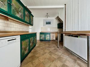 Photo 18- click for photo gallery